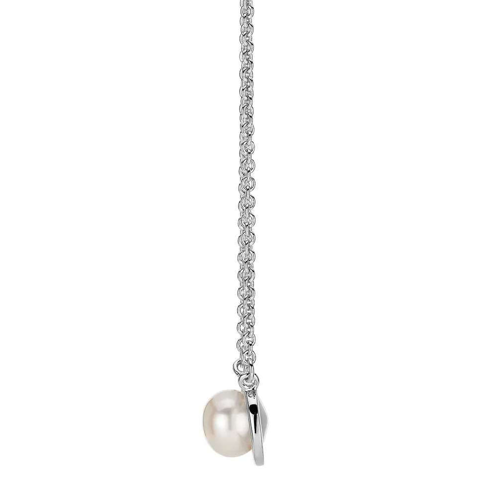 Cultured freshwater pearl necklace in sterling silver